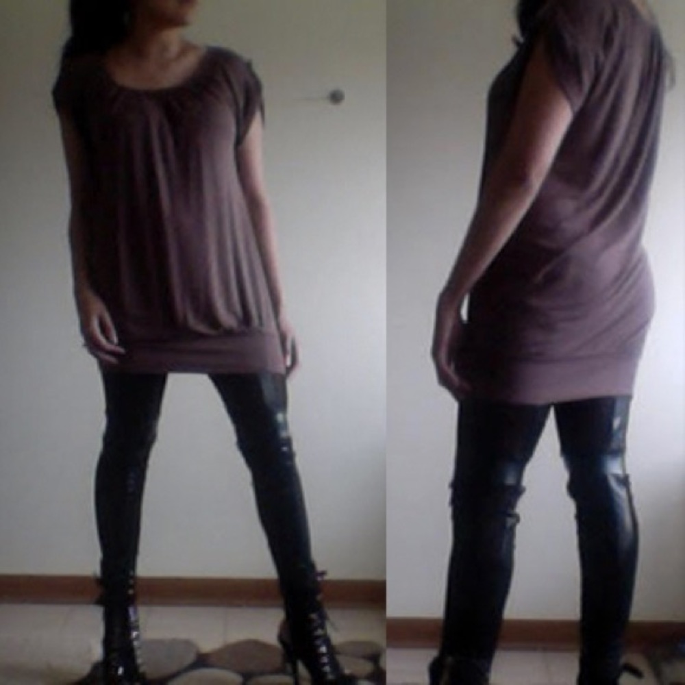 ⭐️ Twenty One Tunic Top - Picture 3 of 5
